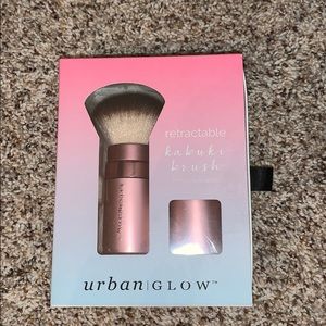 KABUKI BRUSH
